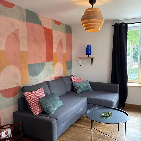 Vinyle Club-rétro 70's-6 Pers-terrasse-wifi-parking * Belleme